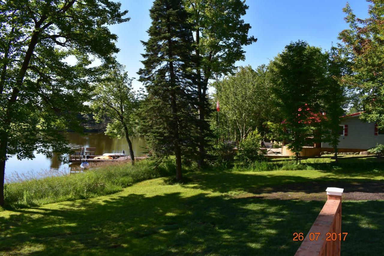Saint-Pierre-Baptiste Domaine Henri-Dazeヴィラ エクステリア 写真